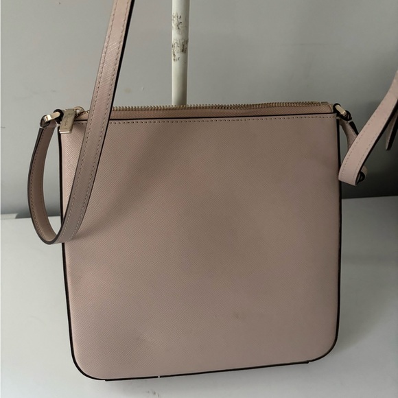 Kate Spade Cream Crossbody Bag with Gold Accents - Picture 2 of 3